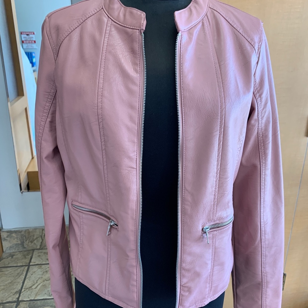 Women’s leather jacket 🧥